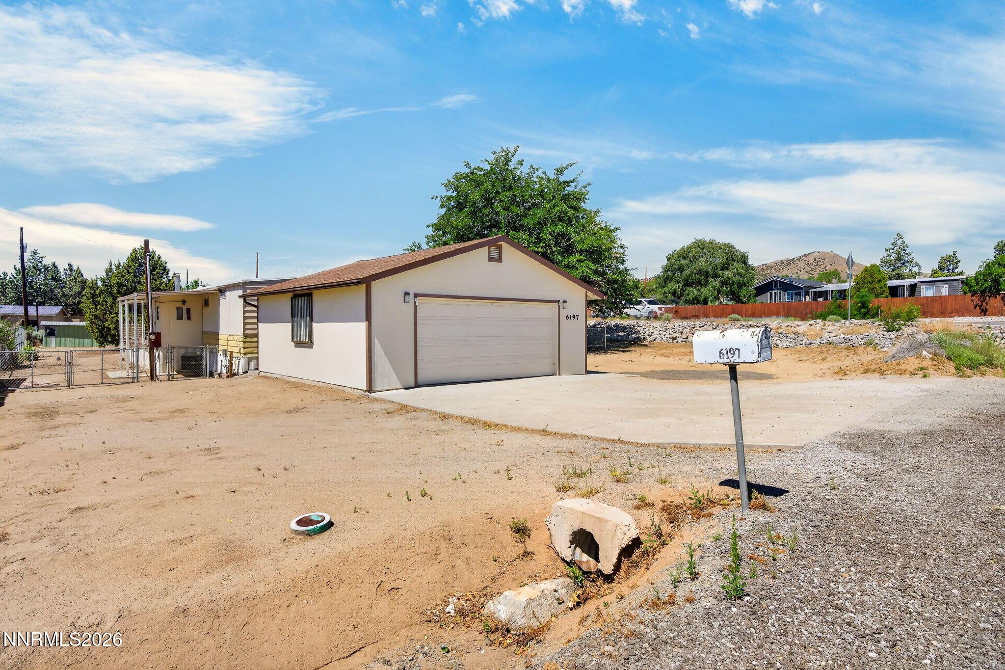 Image 2: 2-web-or-mls-leon dr.-30