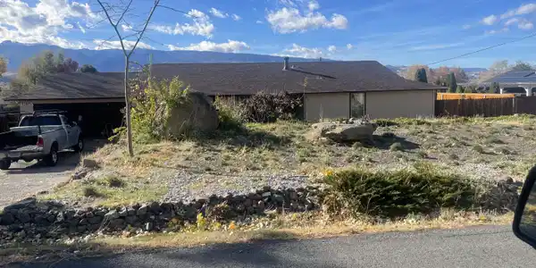 13815 Cochise Drive