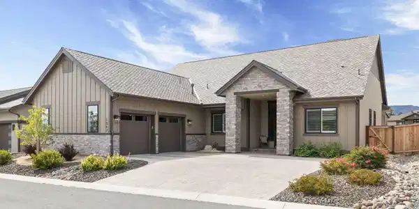 Image 4: 4-web-or-mls-1567 White Hawk