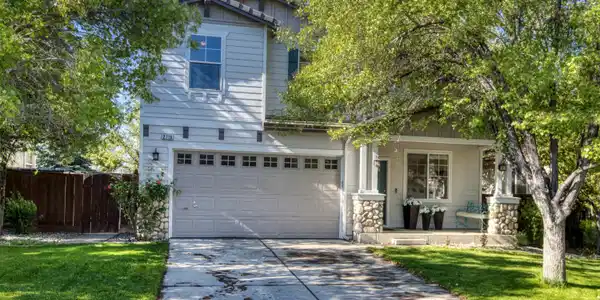 2716 Cintoia Drive