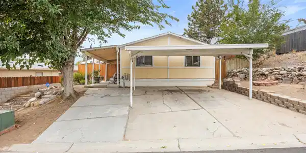 2735 Daffodil Way