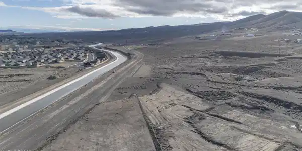 Image 3: land 2