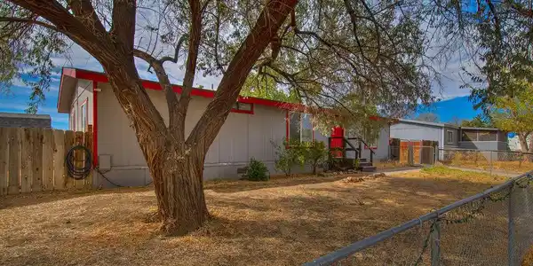Image 4: ScottDr04