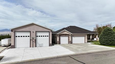 5895 Brooke Drive
