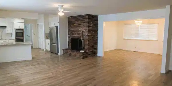 Image 2: Livingroom