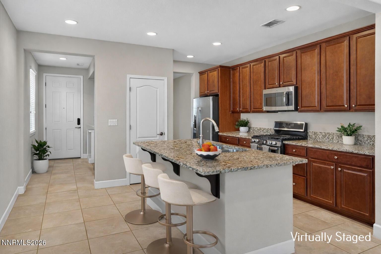 Image 3: Kitchen