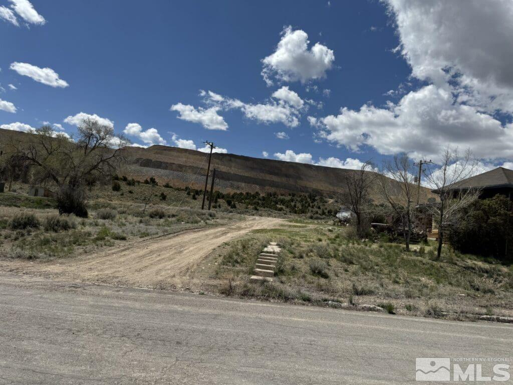Image 2: Photo 2