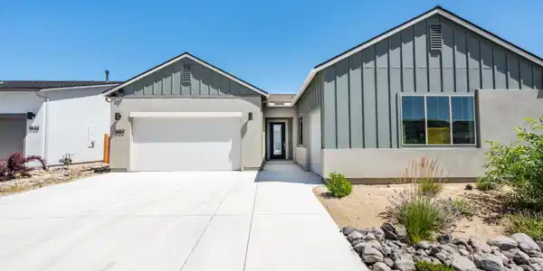 1852 Hogan Peak Street