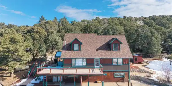 21381 Crestview Road