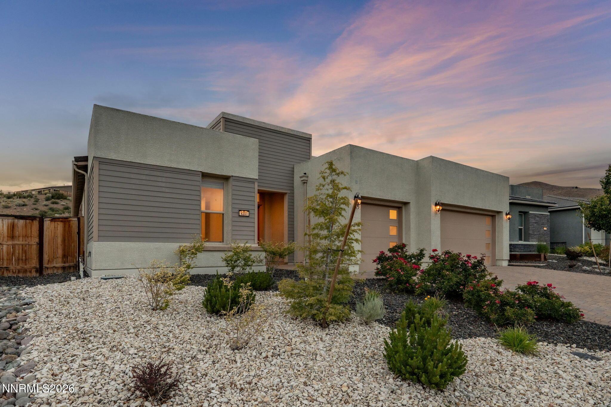 Image 1: 16-web-or-mls-9201 Wild Skies Twilight-3