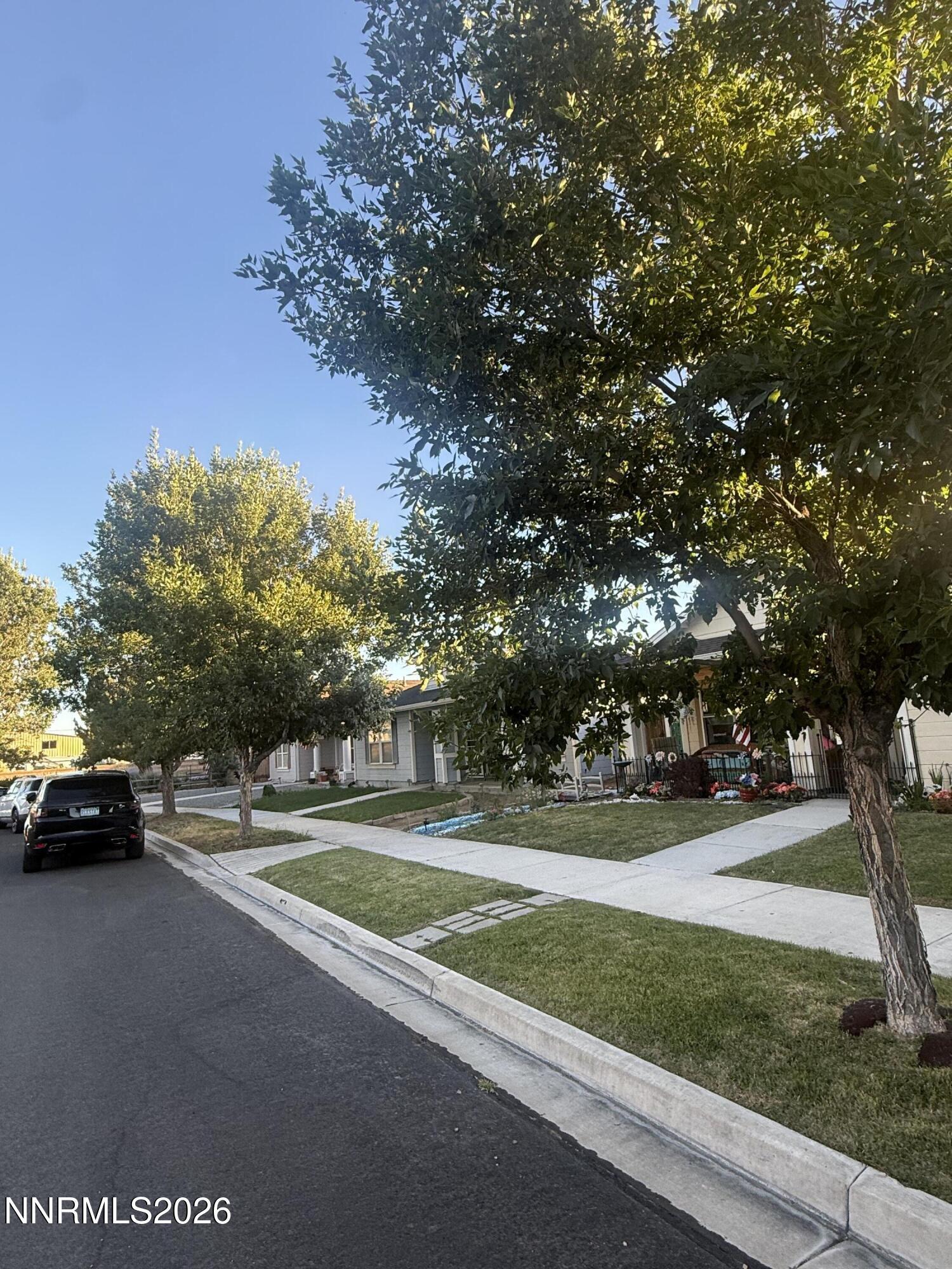 Image 4: street view