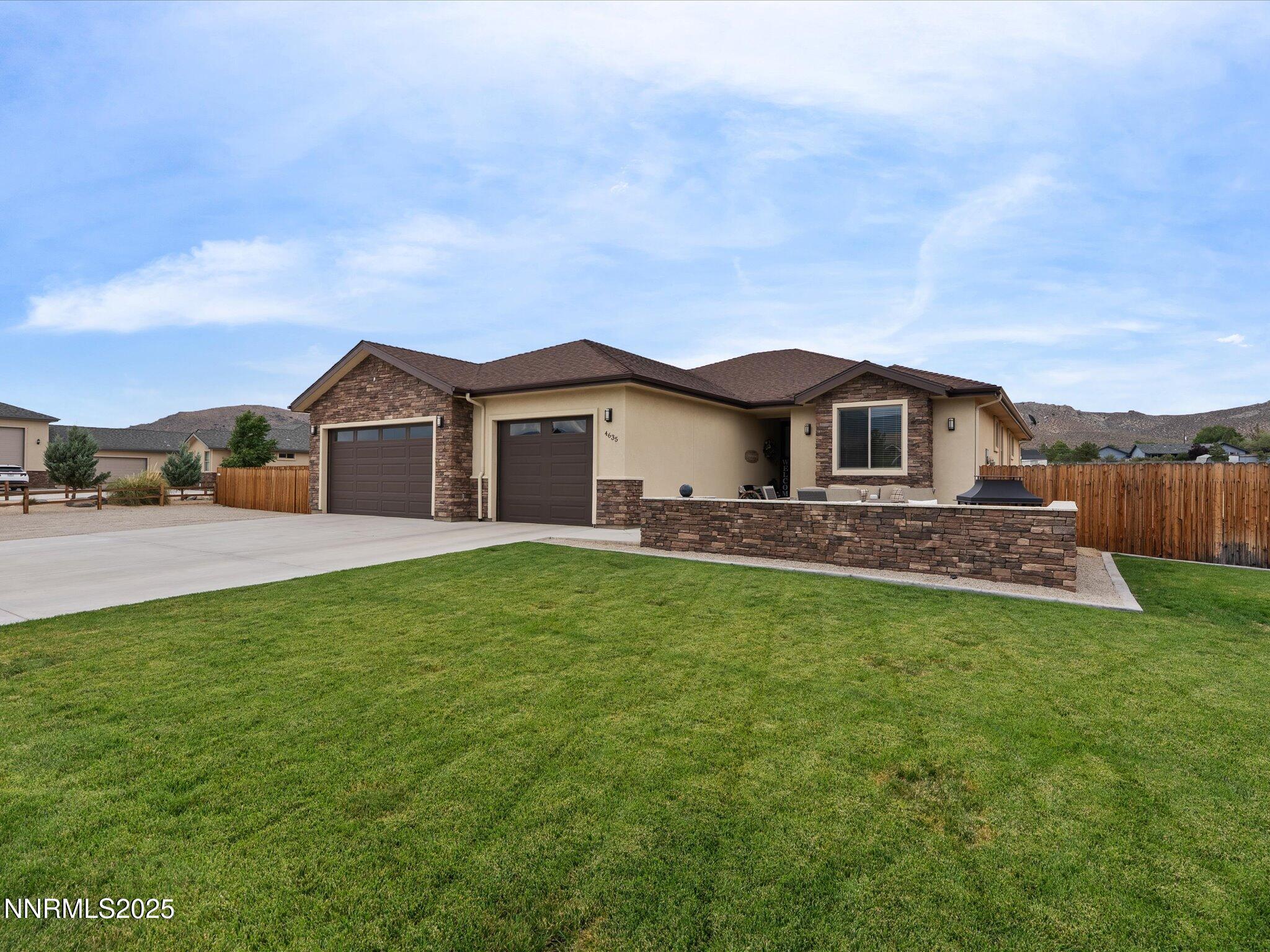 Image 2: 04-4635 Northview Dr-103