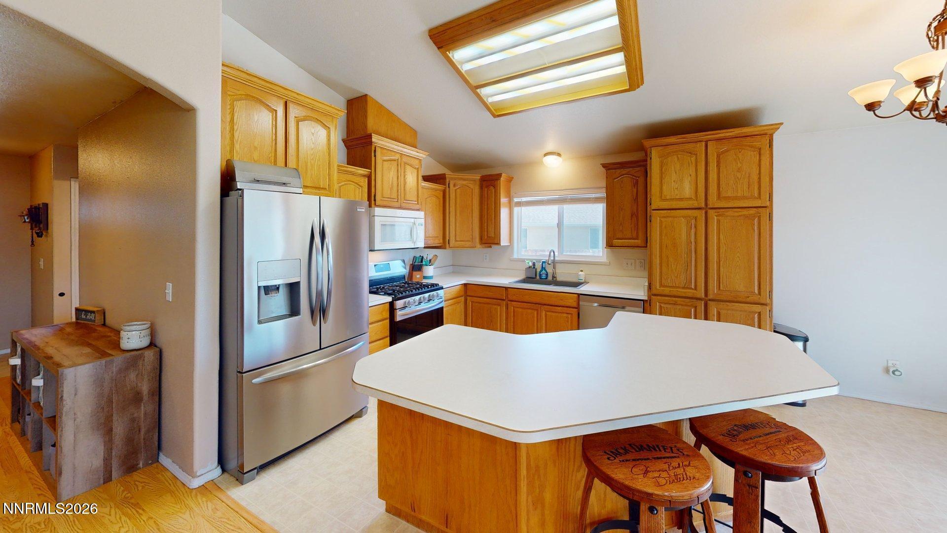 Image 4: 380-Calaway-Ct-Kitchen 1
