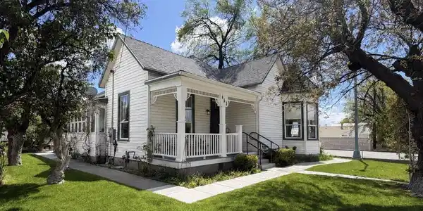 451 W Second Street