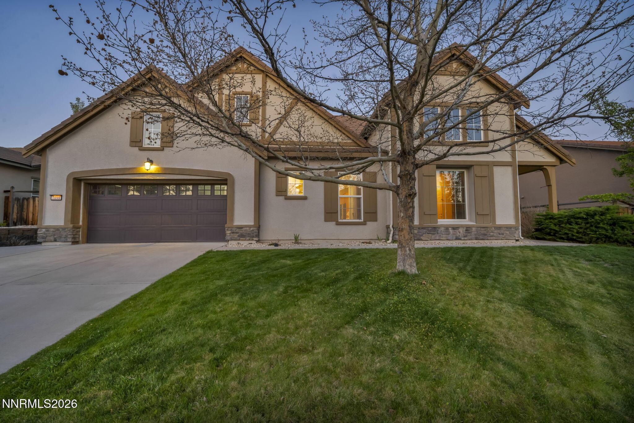 Image 3: 1-web-or-mls-7098-voyage-dr