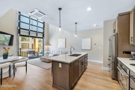 3834 Lakeside Drive