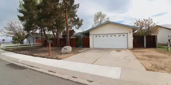 3318 Plymouth Drive