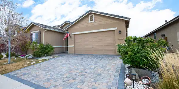 Image 3: 7117 Mustengo Dr-5