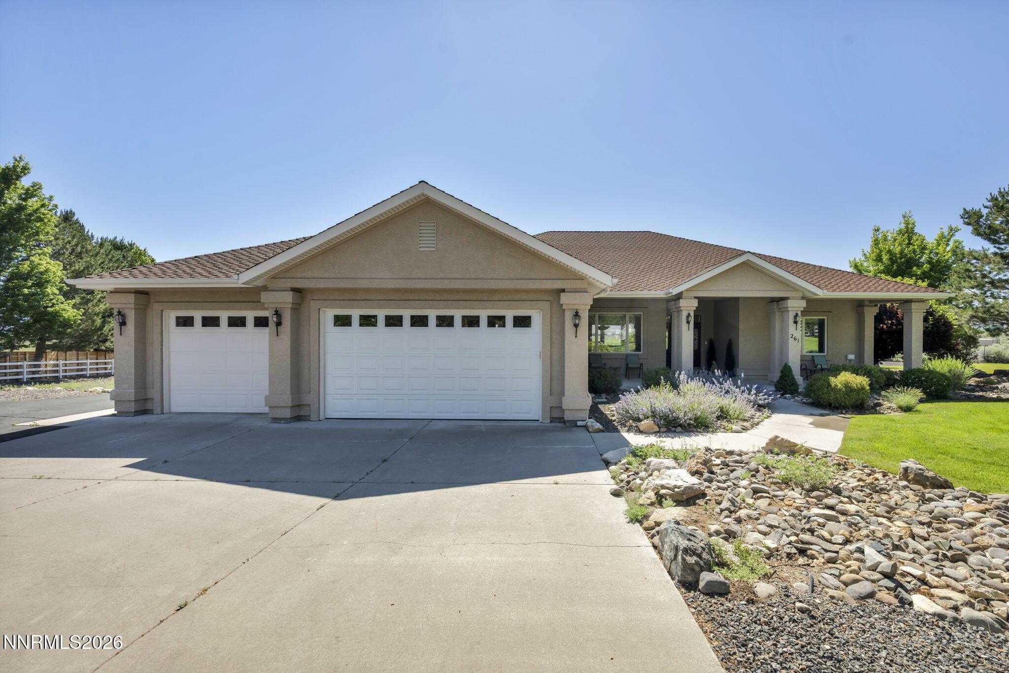 Image 2: 1-web-or-mls-261-fredericksburg-rd