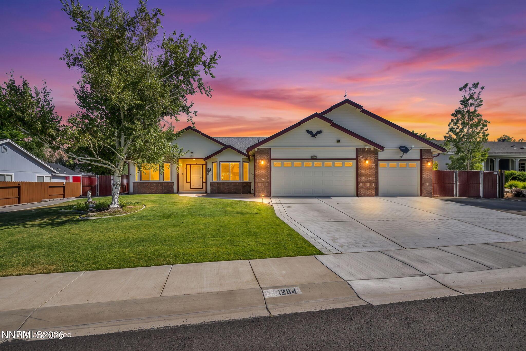 Image 1: 1-web-or-mls-1284-topaz-ln