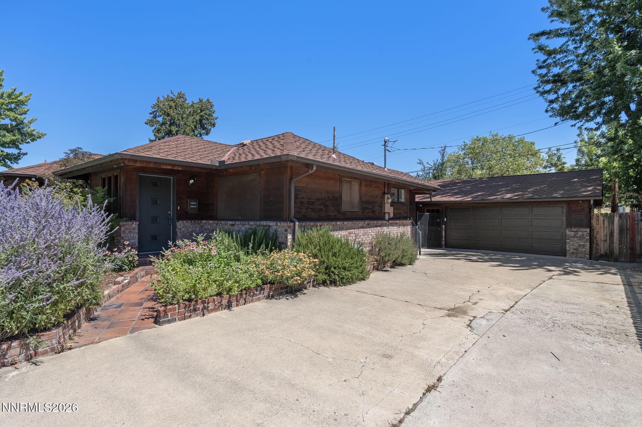Image 1: 1-web-or-mls-DSC04681
