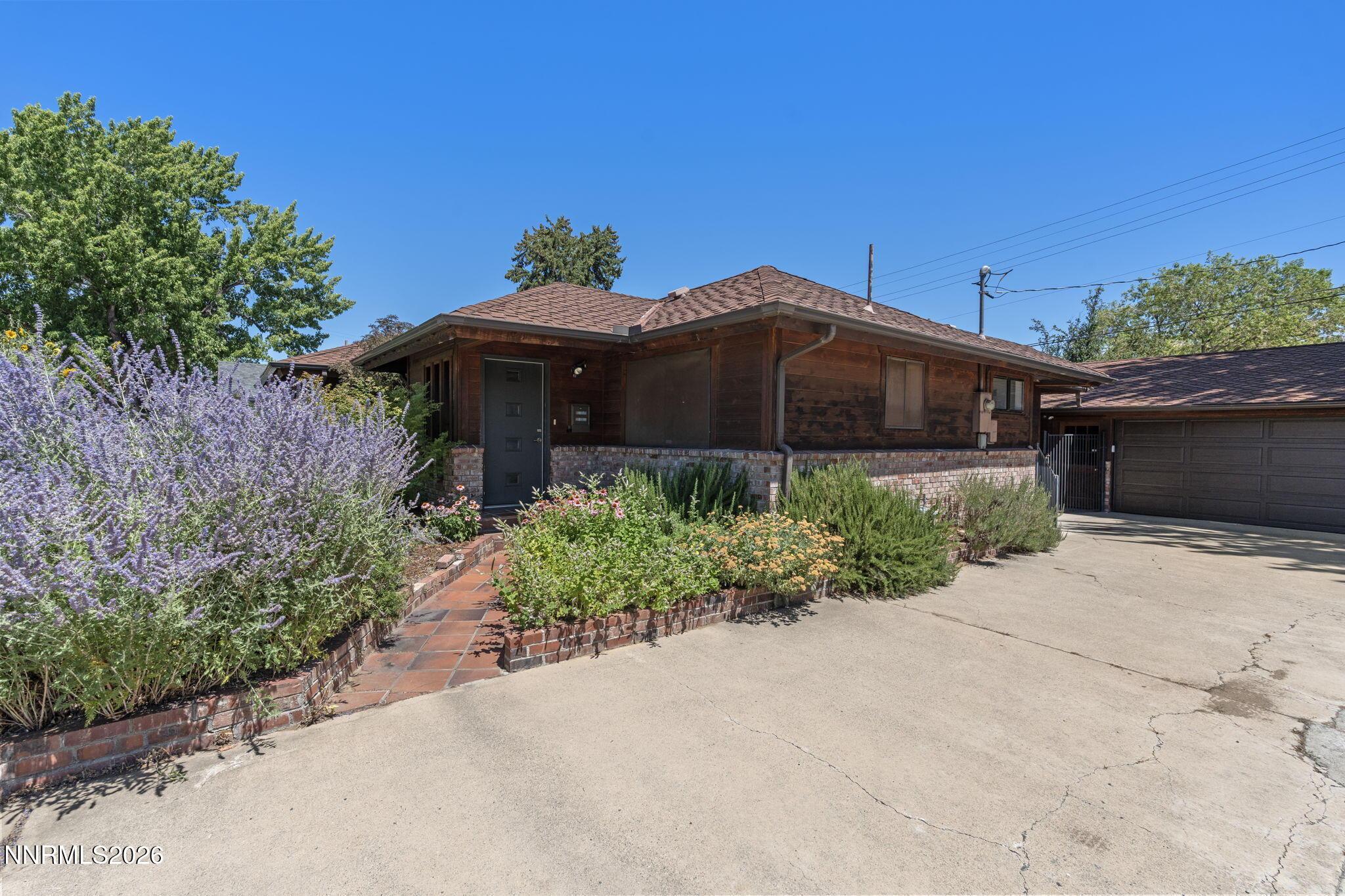 Image 2: 2-web-or-mls-DSC04661