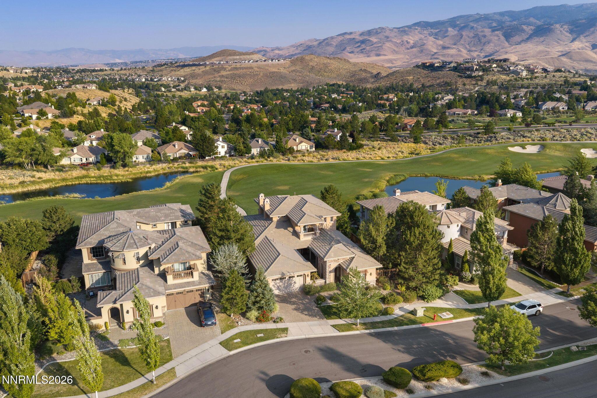 Image 2: 53-web-or-mls-2270 Ridge Field-54