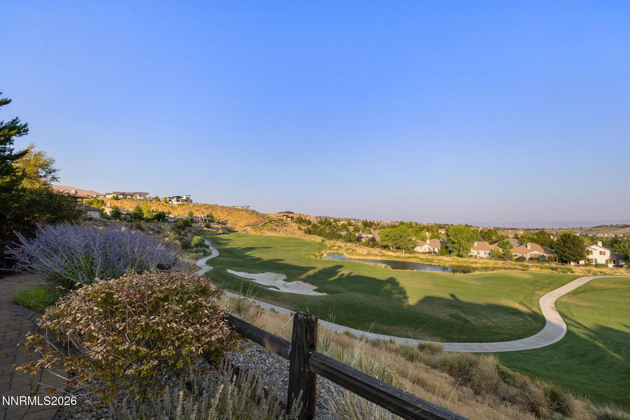 Image 4: 67-web-or-mls-2270 Ridge Field-68
