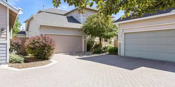 3833 Heron'S Landing Drive