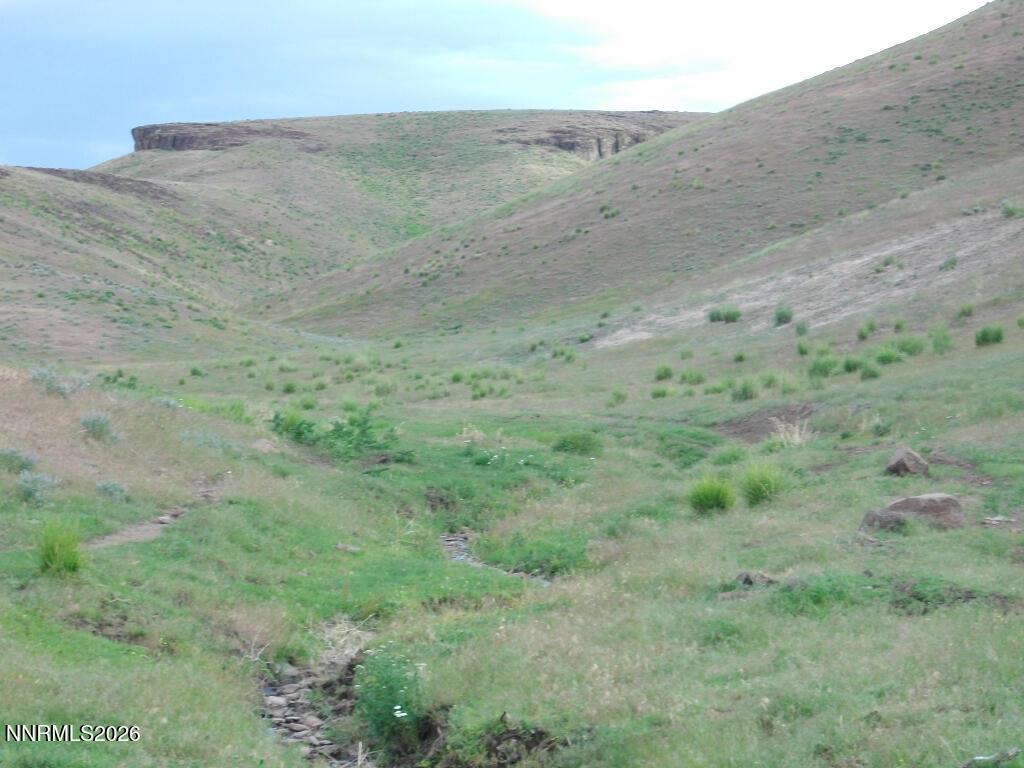 Image 1: 00