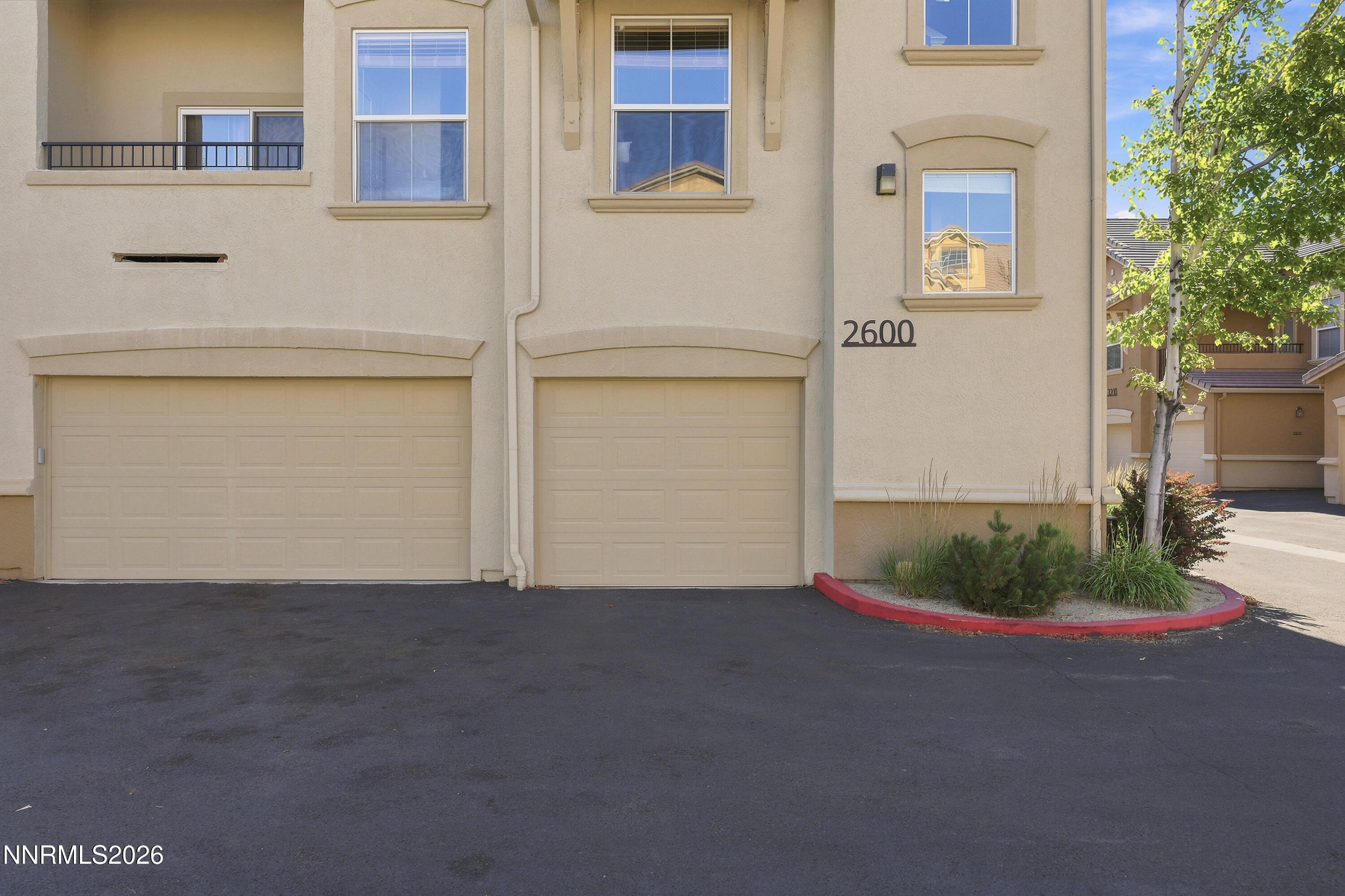 Image 3: 46_17000_wedge_pkwy_2611_0162