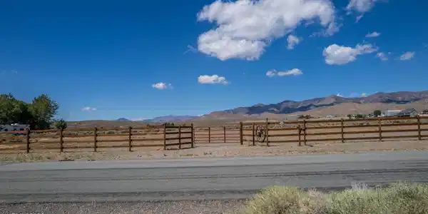 Image 4: 4-web-or-mls-DJI_0173