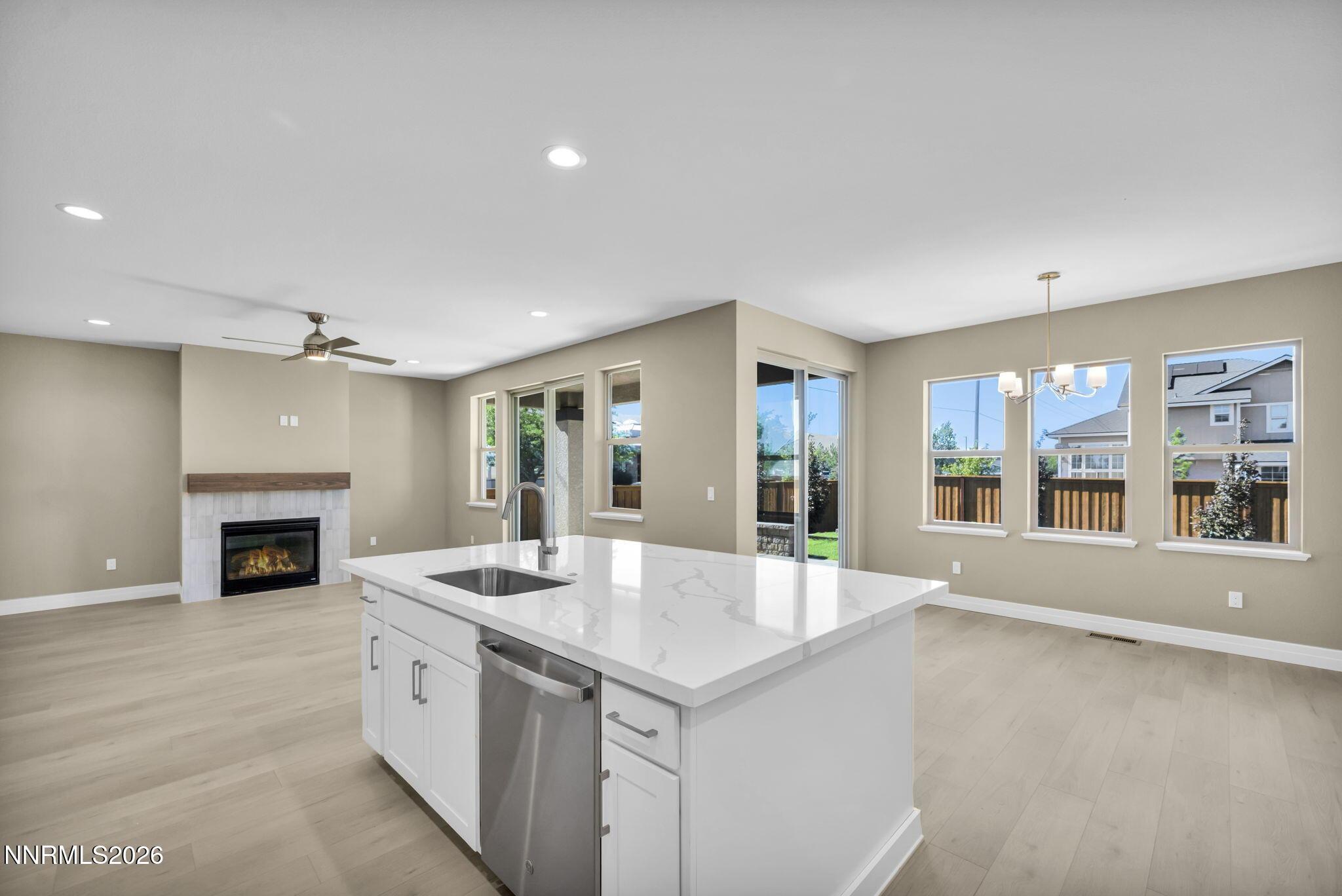 Image 4: 29-web-or-mls-515-bayonne-ave