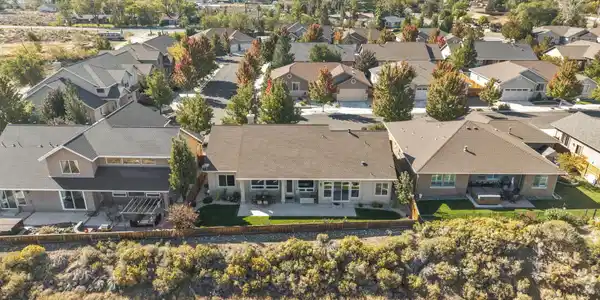 Image 4: 29-web-or-mls-cedar-creek-cir-1322 - Cop