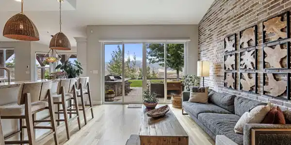 Image 4: Family Room