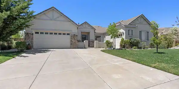 Image 3: 2-web-or-mls-DSC02277