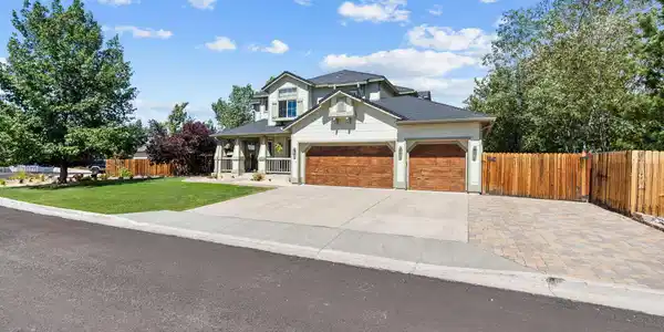 Image 4: 4-web-or-mls-DSC05989