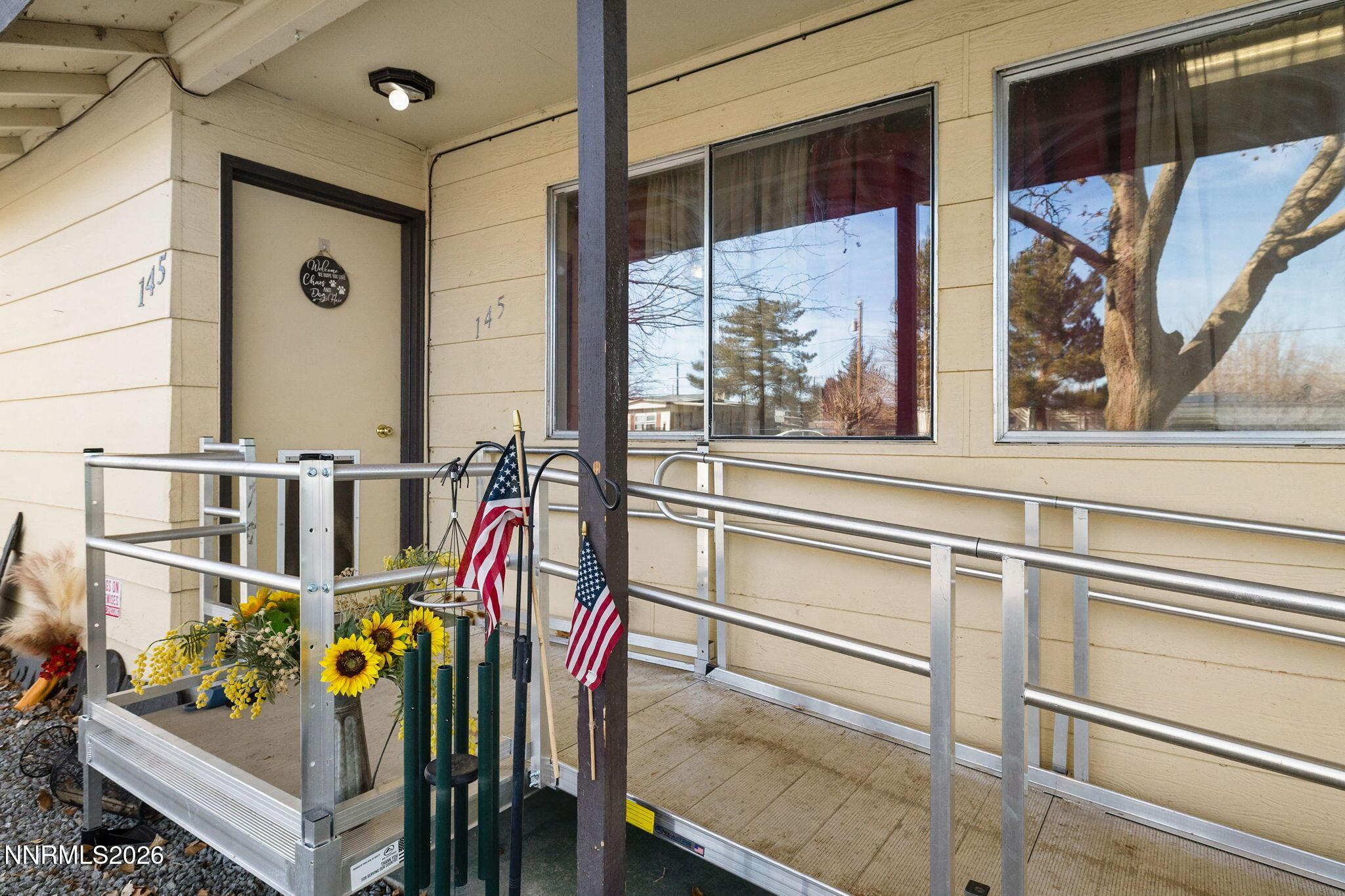 Image 4: 4-web-or-mls-IMG_7733