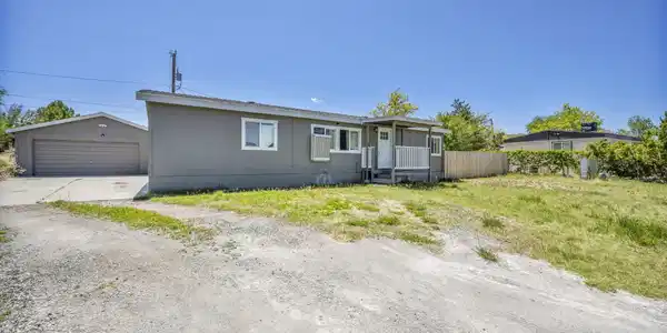 486 Niles Way