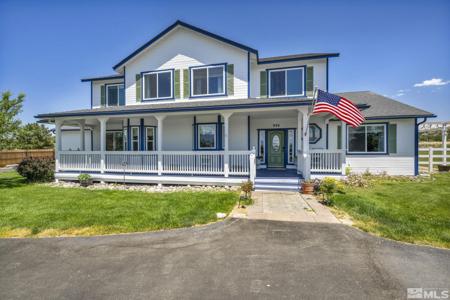 996 Farrier Court