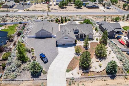 1702 Chiquita Circle
