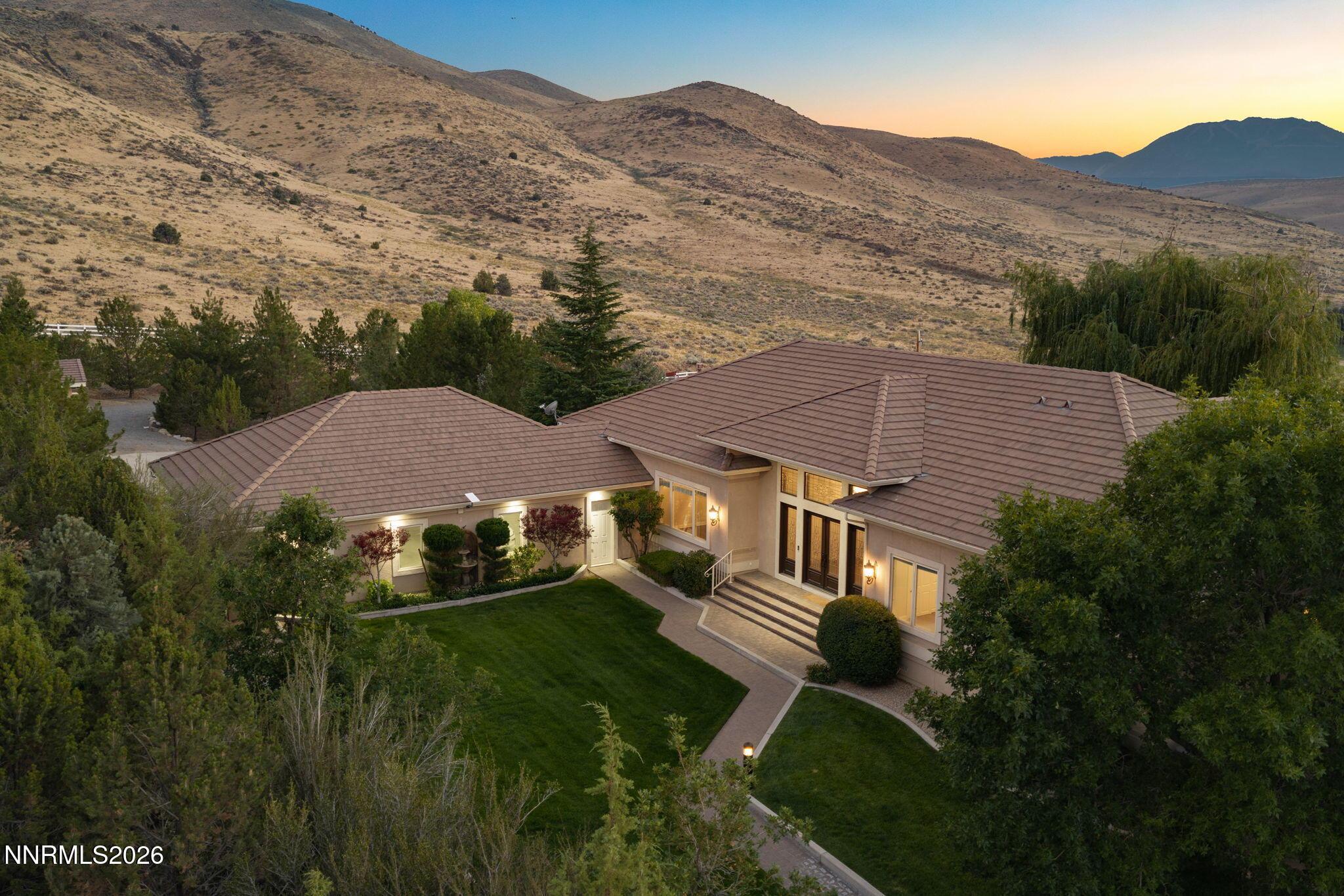 Image 2: 117-web-or-mls-1180 Paddock Ln-118