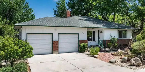 1606 Knoll Drive