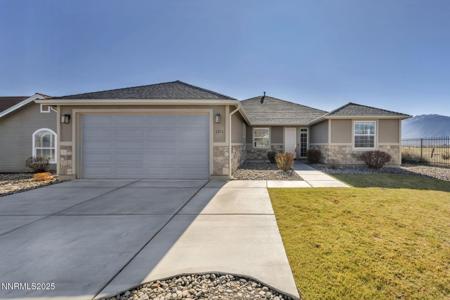 1211 W Cottage Loop