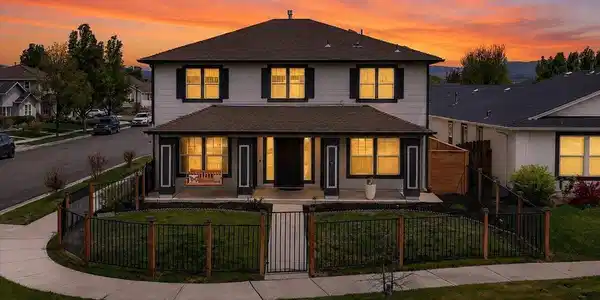 1347 Scarlet Oak Drive