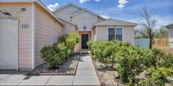 Image 3: 2-web-or-mls-570-sunrise-cir