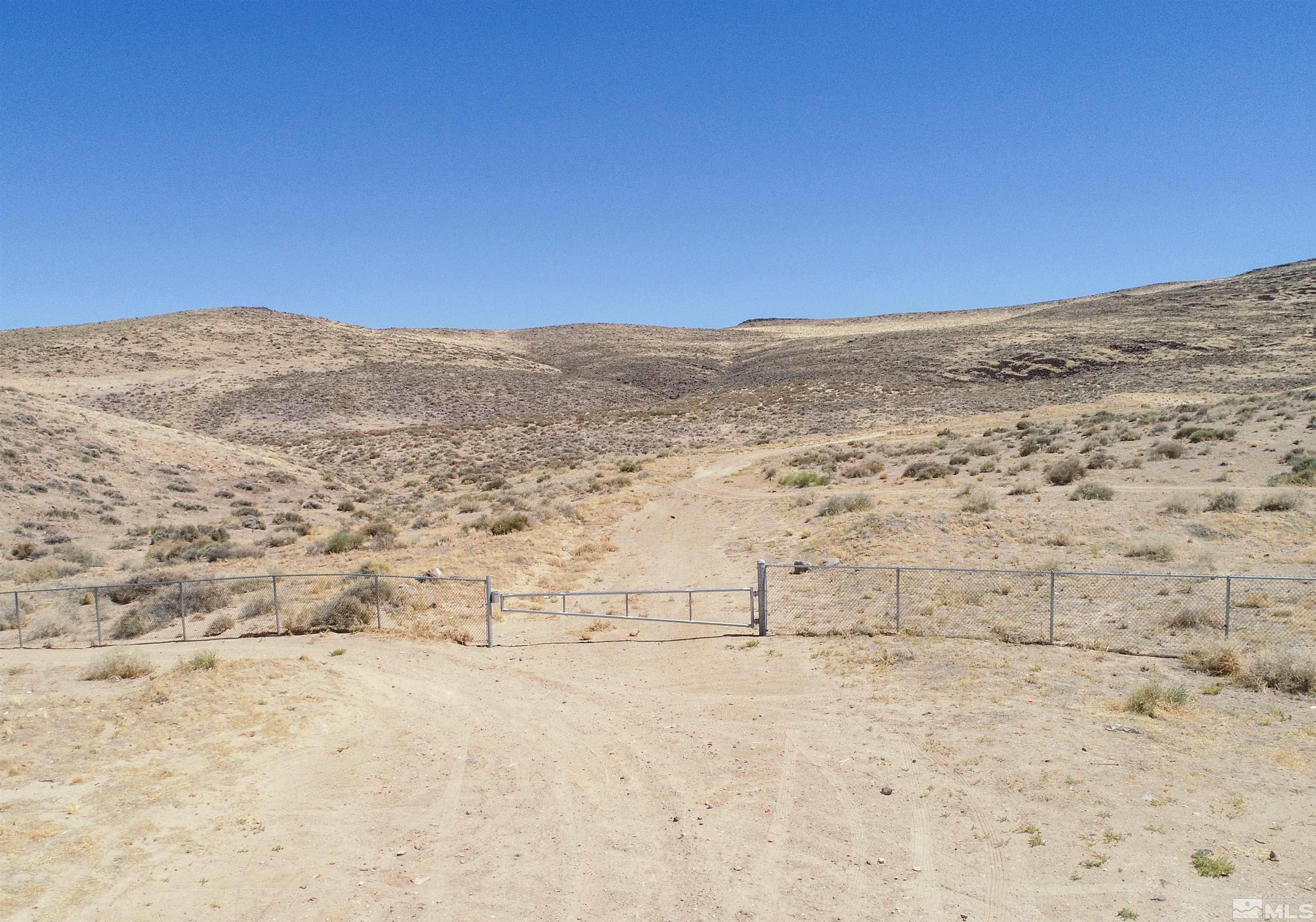 Image 3: Photo 3