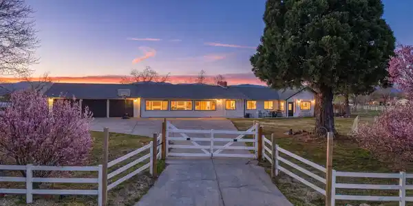 500 Sierra Manor Drive
