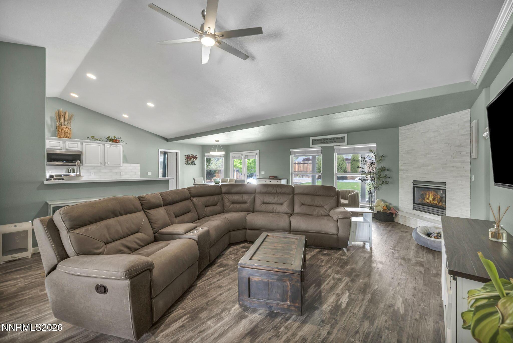 Image 4: 40-web-or-mls-2983-hot-springs-rd