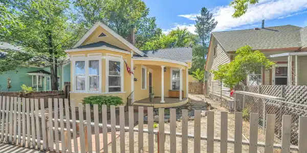 Image 2: 4-web-or-mls-608-n-nevada-st